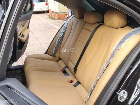 Mercedes-Benz E200 E200 2021 - Chất xe còn đẹp, nội thất siêu nét