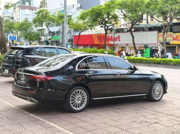 Mercedes-Benz E200 E200 2021 - Chất xe còn đẹp, nội thất siêu nét
