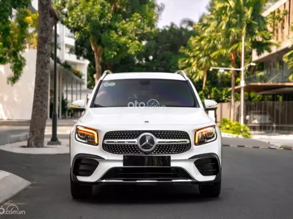 Mercedes-Benz GLB 200 AMG 2021 - Trắng Đen