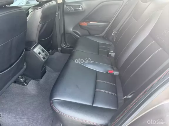 Honda City 1.5 CVT 2015 - Chất xe siêu đẹp - tên tư nhân biển Hà Nội