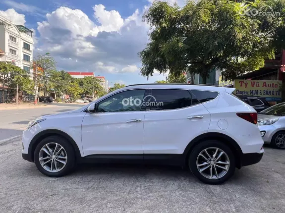 Hyundai Santa Fe 2.4L Xăng Cao cấp 2017 - Tên tư nhân chính chủ xe đạp xuất sắc 7 vạn