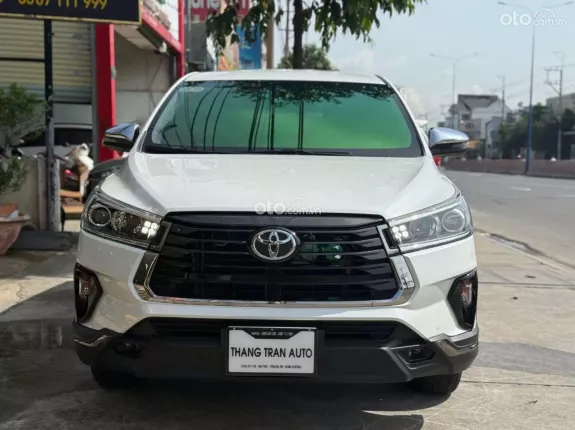 Toyota Innova 2.0 Venturer AT 2022 - SẢN XUẤT 2022, ĐĂNG KÝ 2023 – GIÁ CHỈ 720 TRIỆU - Trả góp 80% xe, MỖI THÁNG CHỈ 6.3 TRIỆU