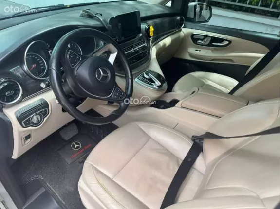 Mercedes-Benz V250 Luxury 2019 - Một chủ mua mới từ đầu, bao check thoải mái