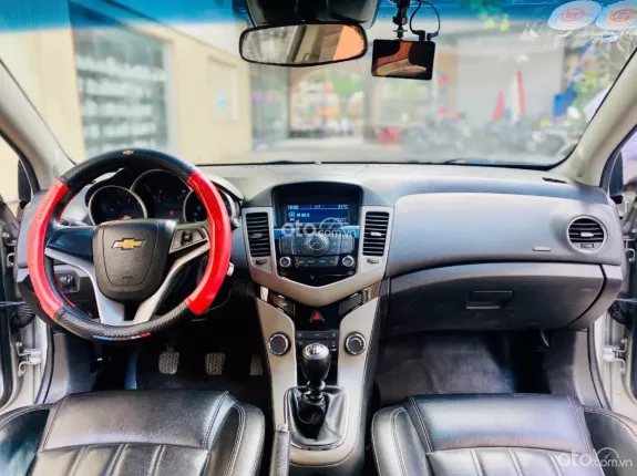 Chevrolet Cruze 1.6 MT 2017 - Bản số sàn máy đầm cực chất - Chỉ 229tr