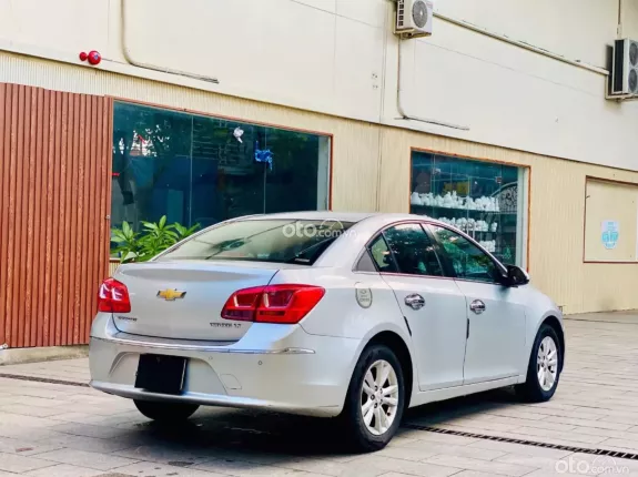 Chevrolet Cruze 1.6 MT 2017 - Bản số sàn máy đầm cực chất - Chỉ 229tr