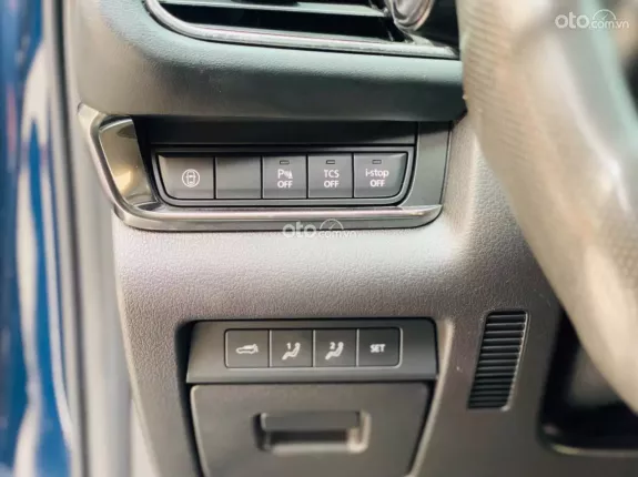 Mazda CX-30 2.0L Premium 2022 - Xe đẹp, giá tốt, hỗ trợ thủ tục nhanh gọn