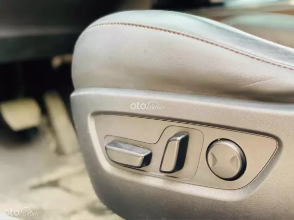 Mazda CX-30 2.0L Premium 2022 - Xe đẹp, giá tốt, hỗ trợ thủ tục nhanh gọn