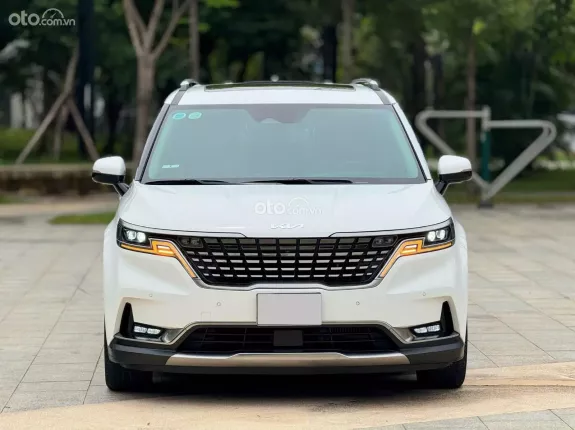 Kia Carnival 2.2D Signature 2022 - Xe đẹp nhất phân khúc thị trường, km zin