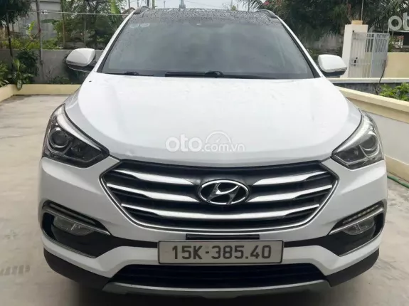 Hyundai Santa Fe 2.4L Xăng Cao cấp 2017 - Xe đẹp, full đồ chơi công nghệ, giá tốt sang tên ngay