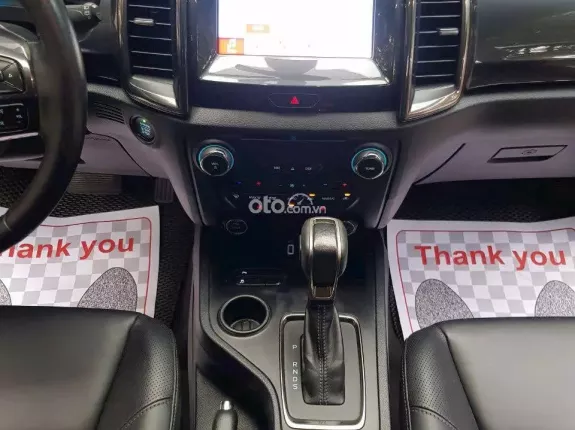 Ford Everest Titanium 2.0 AT 4x2 2019 - Ford Everest Titanium 2.0L 4x2 AT 2019