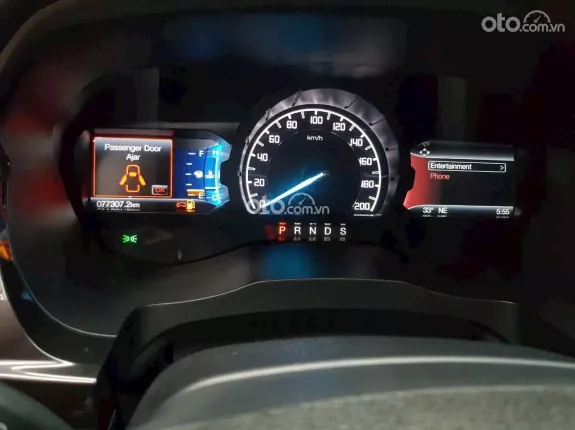 Ford Everest Titanium 2.0 AT 4x2 2019 - Ford Everest Titanium 2.0L 4x2 AT 2019