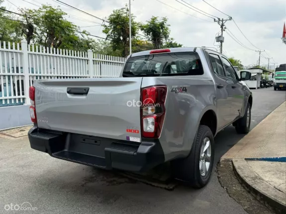 Isuzu D-Max LS 4x4 MT 2025 - 2 Cầu Số Sàn Tải 825Kg 2025 Có Sẵn Giao Ngay