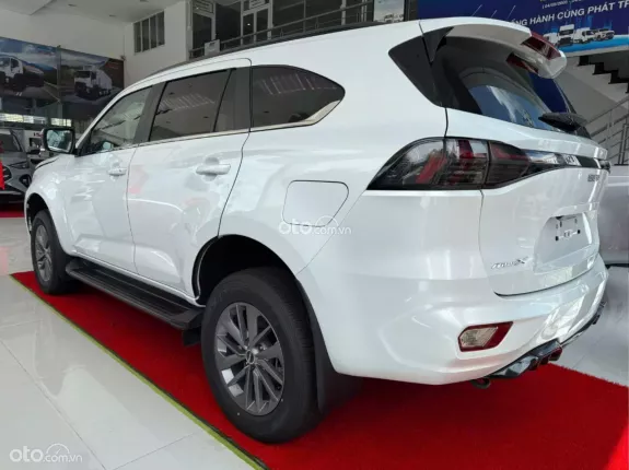 Isuzu mu-X B7 Plus 4x2 AT 2025 - MuX 1 Cầu Số Tự Động 2025 Có Sẵn Giao Ngay