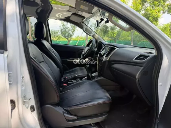 Mitsubishi Triton 4X4 MT MIVEC 2023 - Xe đẹp tại Hà Nội, chủ đi giữ gìn, giá tốt sang tên ngay