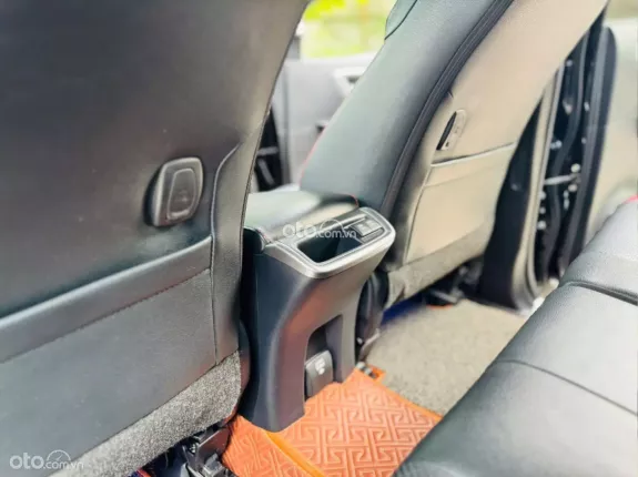 Toyota Fortuner 2.4 AT 4x2 Legender 2021 - Xe đẹp full lịch sử hãng