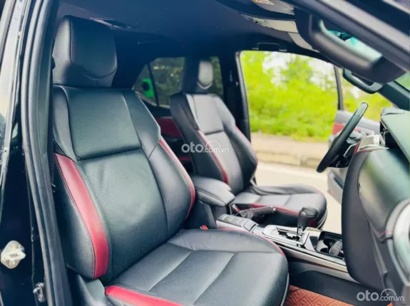 Toyota Fortuner 2.4 AT 4x2 Legender 2021 - Xe đẹp full lịch sử hãng