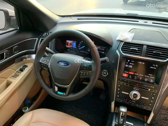 Ford Explorer Limited 2017 - Biển HN tên tư nhân chính chủ, xe nguyên bản tuyệt đối