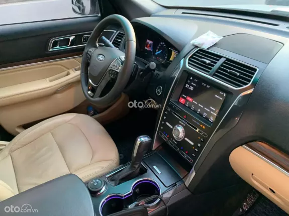 Ford Explorer Limited 2017 - Biển HN tên tư nhân chính chủ, xe nguyên bản tuyệt đối