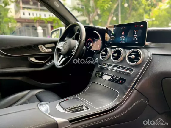 Mercedes-Benz GLC 250 4Matic 2017 - ĐỘ FULL 300 TRIỆU