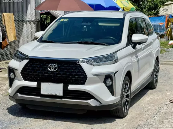 Toyota Veloz Cross 1.5 CVT TOP 2022 - Odo 20,000 km