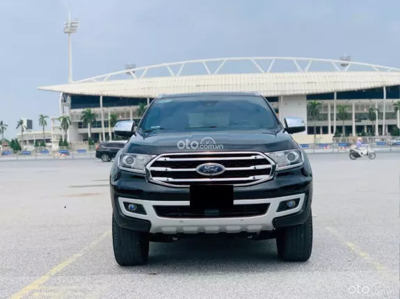 Ford Everest 2.0L ST5 10AT 4x4 Titanium 2018 - Xe đẹp, hỗ trợ mọi thủ tục