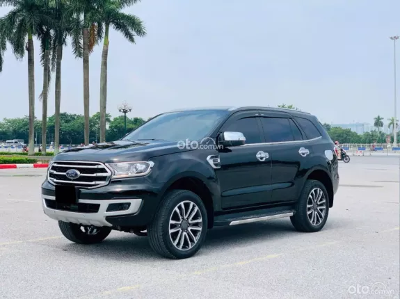 Ford Everest 2.0L ST5 10AT 4x4 Titanium 2018 - Xe đẹp, hỗ trợ mọi thủ tục