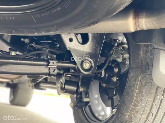 Ford Everest Titanium 2.0 AT 4x2 2023 - Xe đi ít, chữ giữ xe, chất xe còn đẹp sơn zin nguyên