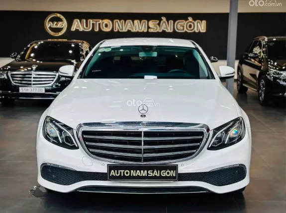Mercedes-Benz E200 E200 2019 - Màu trắng siêu đẹp - Giá tốt liên hệ e Tùng