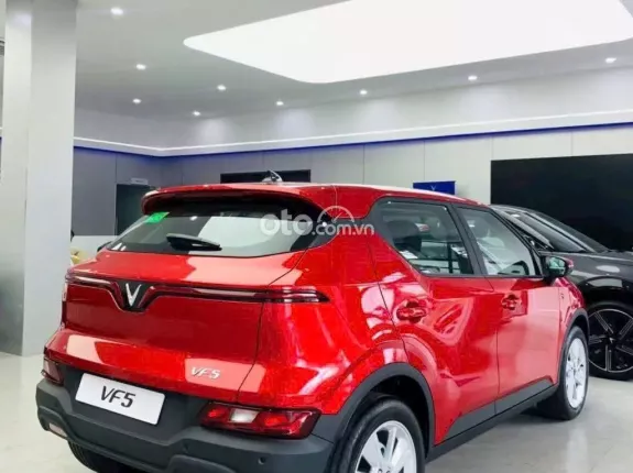 VinFast VF5 Plus 2025 - TIN NỔI BẬT OTO.COM.VN - HSD 30/11 | GIẢM EXTRA 12 TRIỆU + 2 NĂM BẢO HIỂM THÂN VỎ 101 TRIỆU NHẬN XE - TRẢ GÓP 6.8 TRIỆU/ THÁNG - GIAO NGAY TRẮNG ĐỎ ĐEN XÁM