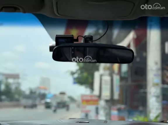 Hyundai Santa Fe 2.2L Dầu Tiêu chuẩn 2015 - ODO: 124.000