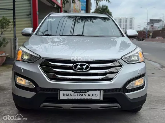 Hyundai Santa Fe 2.2L Dầu Tiêu chuẩn 2015 - ODO: 124.000