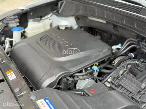 Hyundai Santa Fe 2.2L Dầu Tiêu chuẩn 2015 - ODO: 124.000