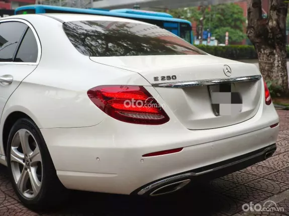 Mercedes-Benz E250 E250 2018 - Xe tư nhân 1 chủ đi từ đầu, giá siêu sốc cho anh em