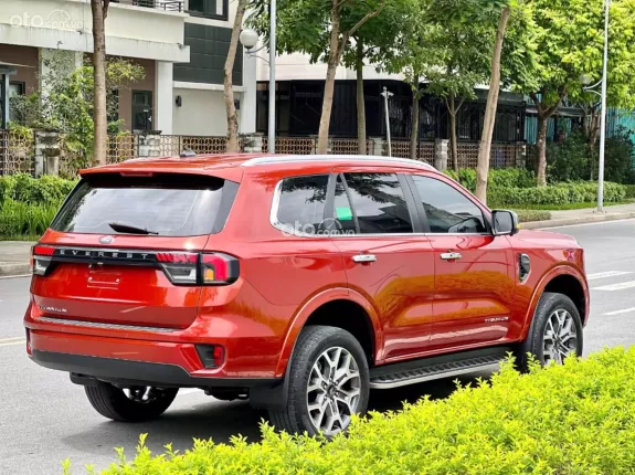 Ford Everest Titanium 2.0 AT 4x2 2022 - Giá cực hợp lý!