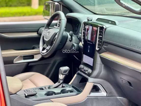 Ford Everest Titanium 2.0 AT 4x2 2022 - Giá cực hợp lý!