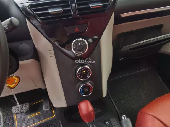 Toyota IQ 2012 - Siêu xe 02 cửa dành cho các chị các em