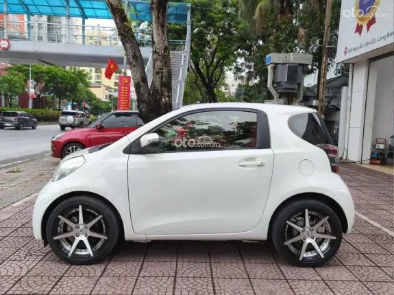 Toyota IQ 2012 - Siêu xe 02 cửa dành cho các chị các em