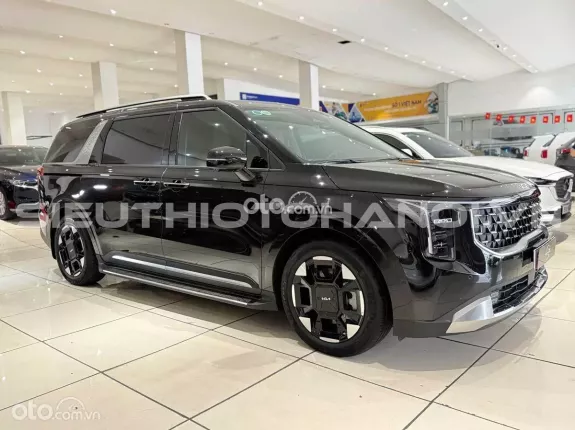 Kia Carnival 2.2D Signature 2024 - Xe zin nguyên bản theo hãng