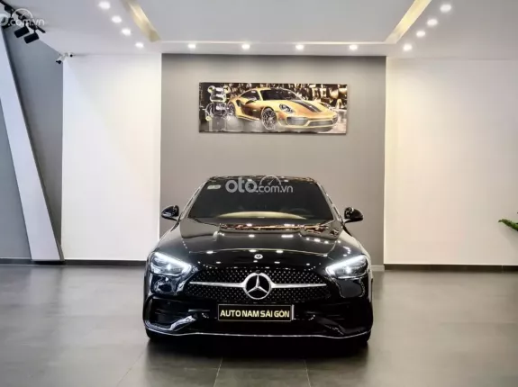 Mercedes-Benz C300 AMG 2022 - Xe siêu lướt, chất lượng như mới