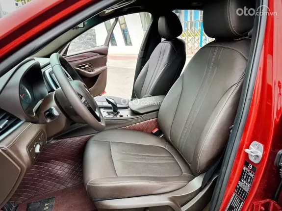 VinFast LUX A2.0 Tiêu chuẩn 2020 - Đỏ đẹp xuất sắc