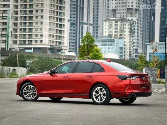 VinFast LUX A2.0 Tiêu chuẩn 2020 - Đỏ đẹp xuất sắc