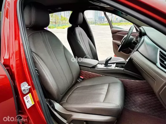 VinFast LUX A2.0 Tiêu chuẩn 2020 - Đỏ đẹp xuất sắc