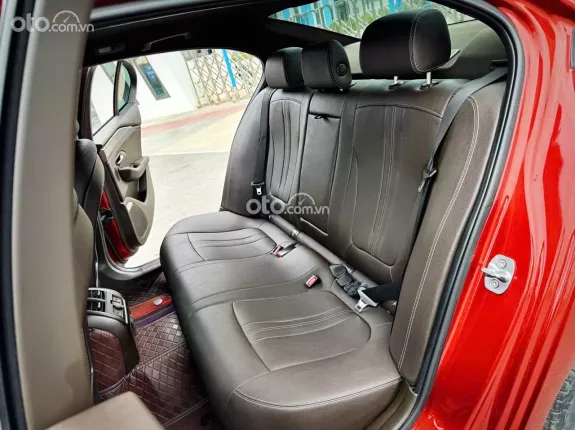 VinFast LUX A2.0 Tiêu chuẩn 2020 - Đỏ đẹp xuất sắc