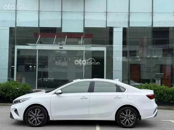 Kia K3 2.0 Premium 2025 - Siêu lướt 15.000 km, xe đẹp giá tốt tại Hà Nội
