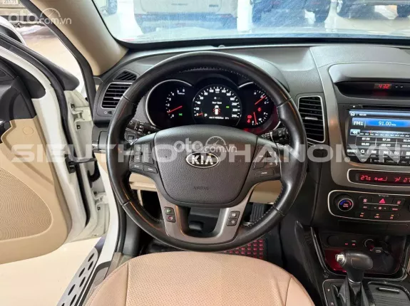 Kia Sorento 2WD 2.2 DATH 2016 - Xe đảm bảo chất lượng cam kết không lỗi, hỗ trợ kiểm tra tại hãng