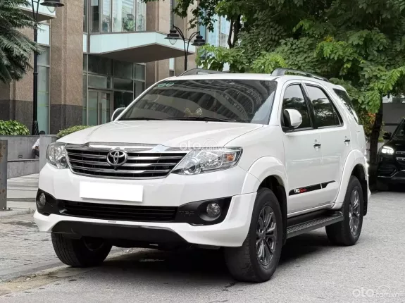 Toyota Fortuner 2.7V TRD 4x2 2014 - Một chủ biển Hà Nội. Xe đẹp không lỗi nhỏ