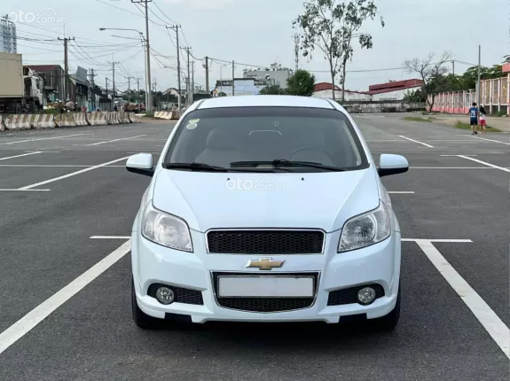 Chevrolet Aveo LT 1.5 MT 2017 - Hỗ trợ cho trả chậm 6 tháng 0 lãi
