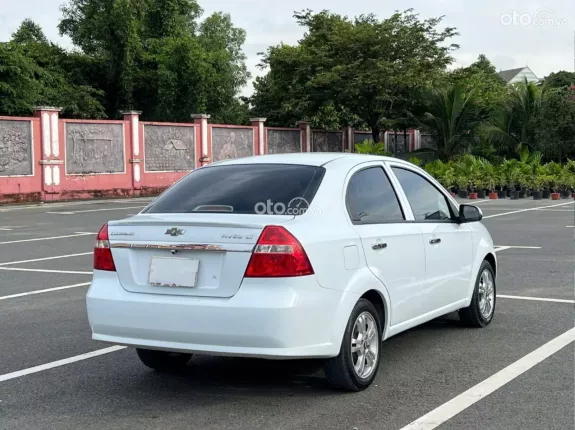 Chevrolet Aveo LT 1.5 MT 2017 - Hỗ trợ cho trả chậm 6 tháng 0 lãi