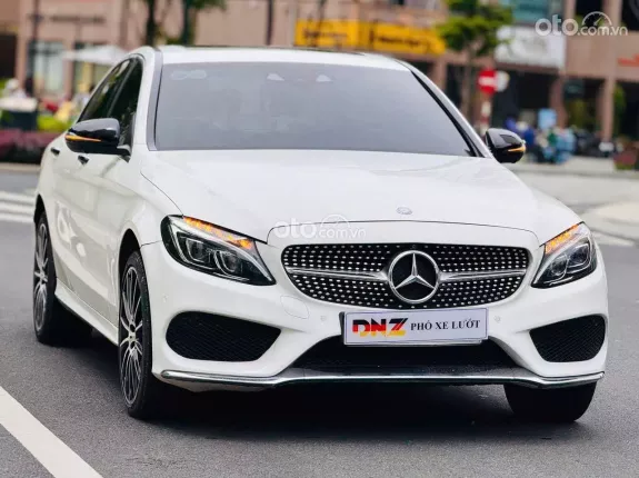Mercedes-Benz C300 AMG 2018 - TRẮNG NGỌC - GIÁ TỐT GIAO NGAY