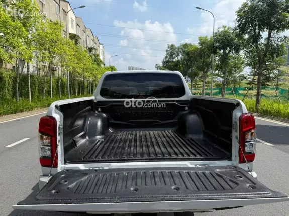 Mitsubishi Triton 4×4 AT MIVEC 2021 - Xe đẹp bản 2 cầu, chủ giữ gìn